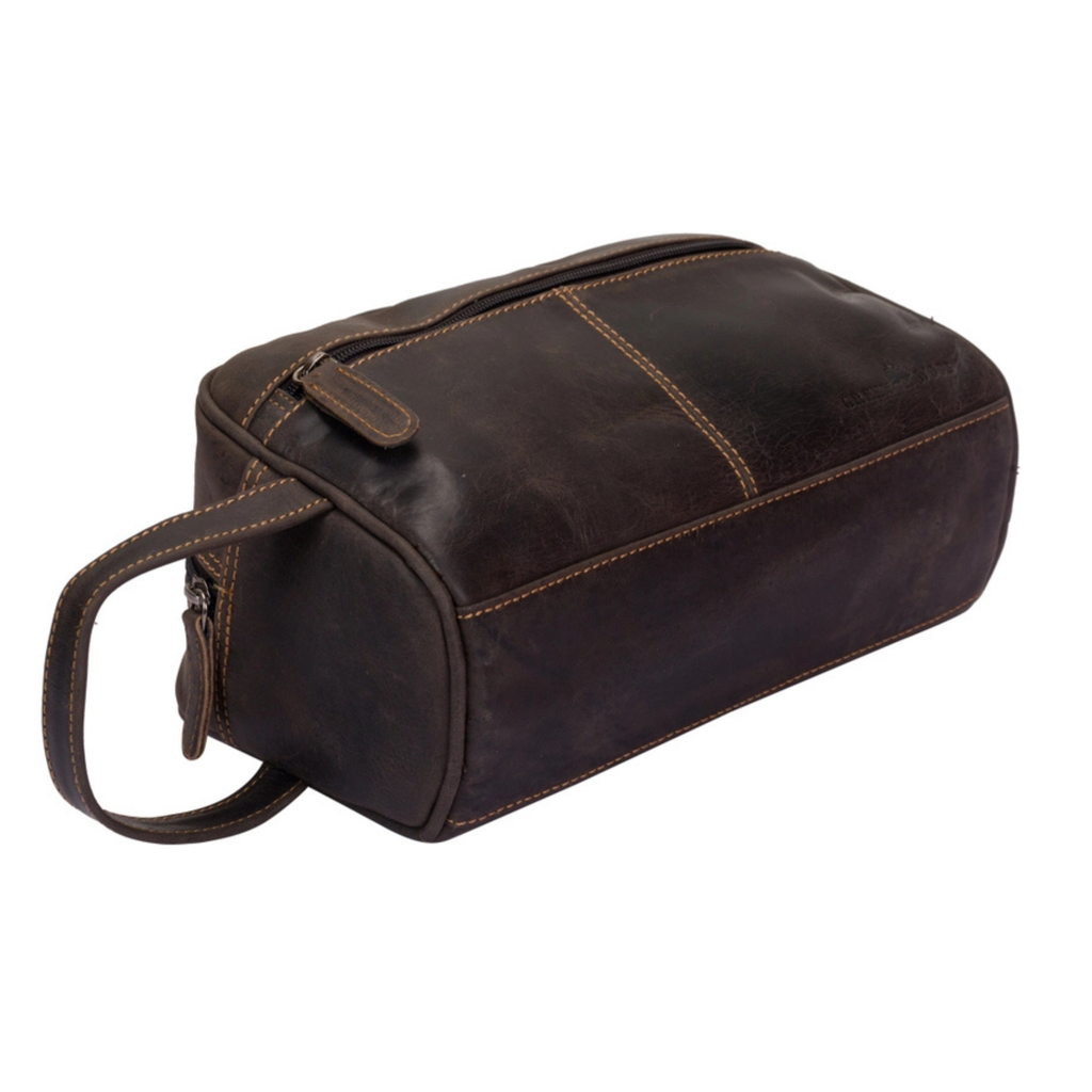 Leather Banff Toiletry Bag
